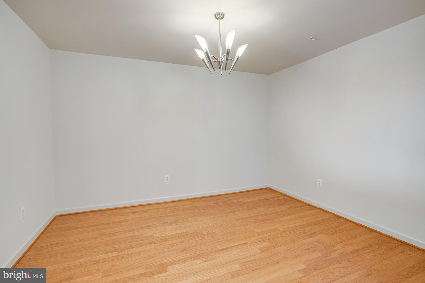 485 HARBOR SIDE ST #813, WOODBRIDGE, Virginia 22191, 2 Bedrooms Bedrooms, ,2 BathroomsBathrooms,Residential,For sale,485 HARBOR SIDE ST #813,VAPW2112712 MLS # VAPW2112712