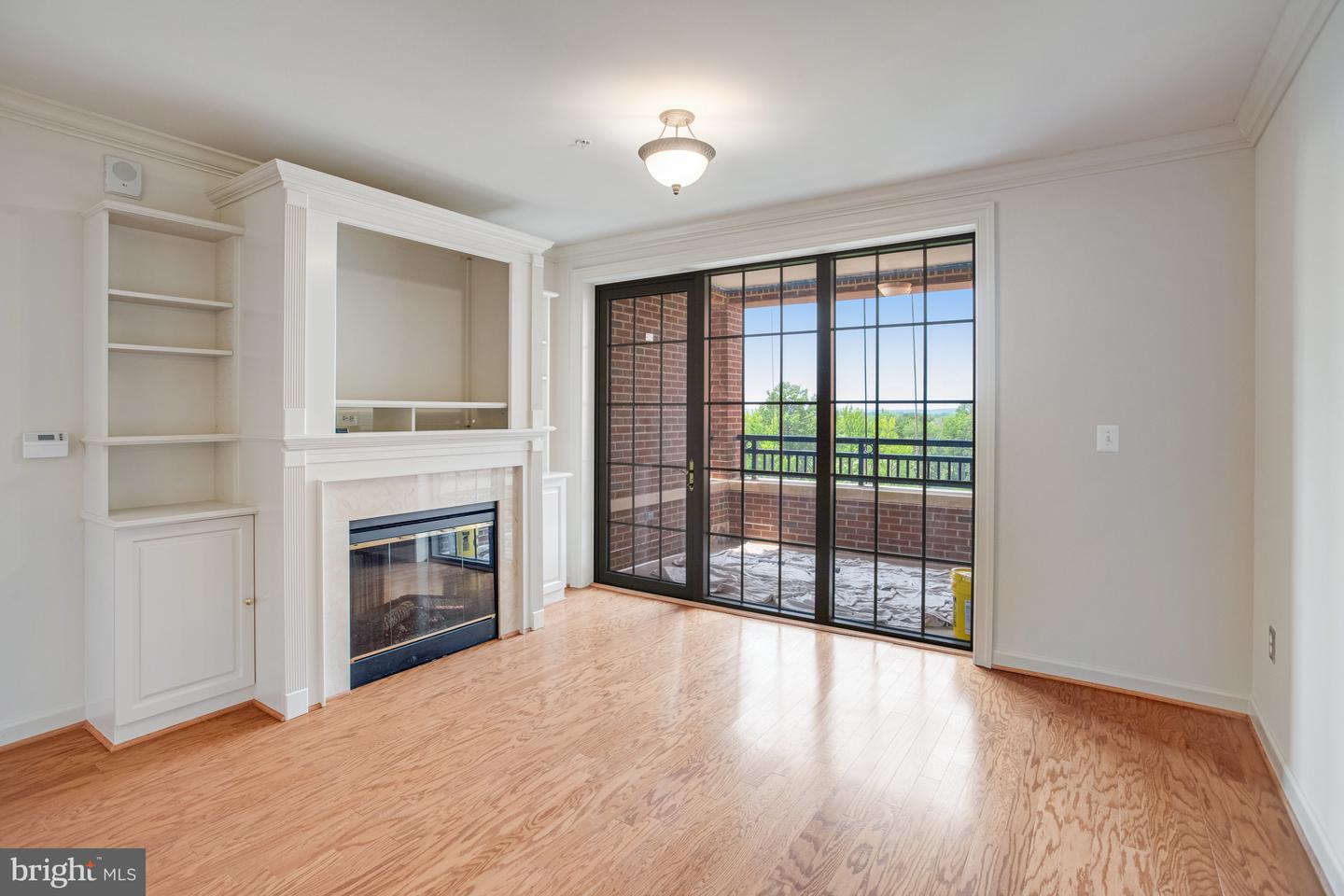 485 HARBOR SIDE ST #813, WOODBRIDGE, Virginia 22191, 2 Bedrooms Bedrooms, ,2 BathroomsBathrooms,Residential,For sale,485 HARBOR SIDE ST #813,VAPW2112712 MLS # VAPW2112712