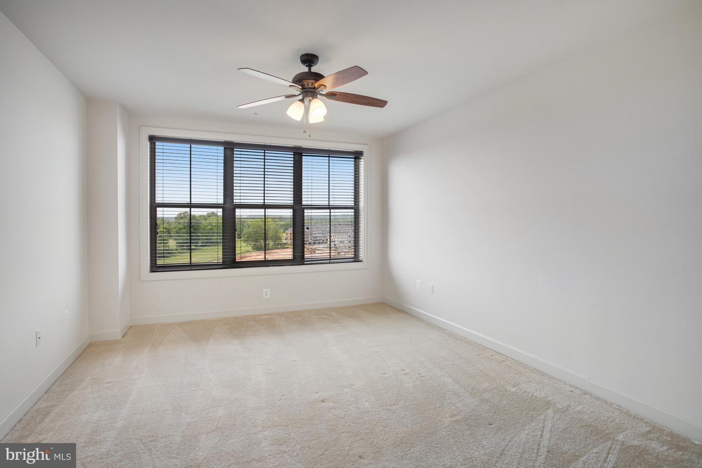 485 HARBOR SIDE ST #813, WOODBRIDGE, Virginia 22191, 2 Bedrooms Bedrooms, ,2 BathroomsBathrooms,Residential,For sale,485 HARBOR SIDE ST #813,VAPW2112712 MLS # VAPW2112712