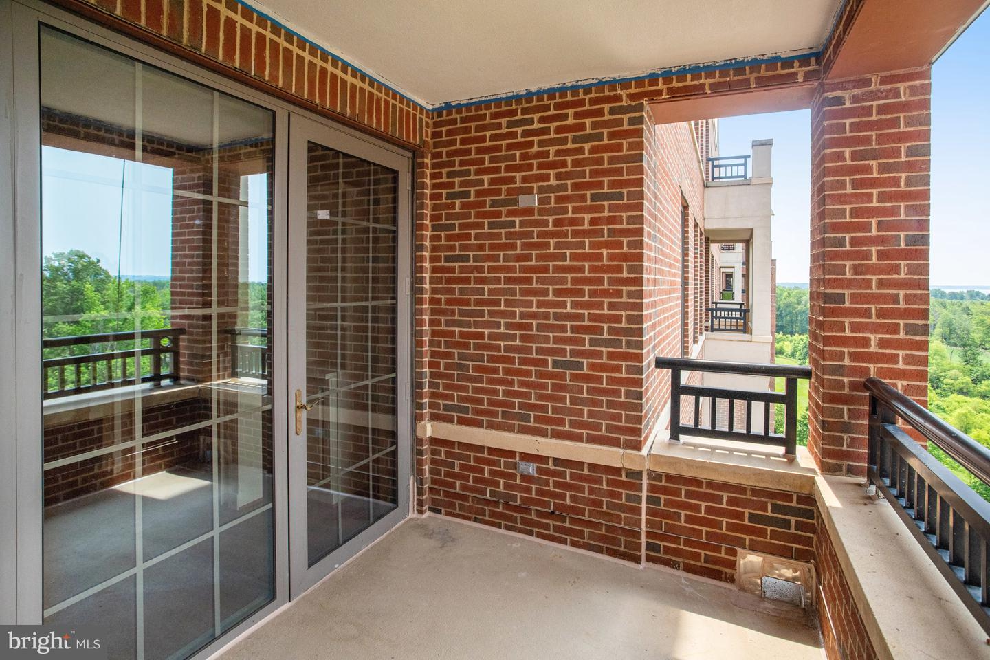 485 HARBOR SIDE ST #813, WOODBRIDGE, Virginia 22191, 2 Bedrooms Bedrooms, ,2 BathroomsBathrooms,Residential,For sale,485 HARBOR SIDE ST #813,VAPW2112712 MLS # VAPW2112712