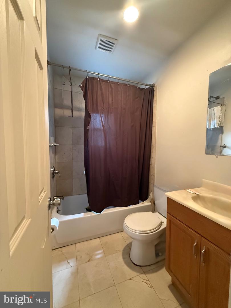 3321 18TH PL SE, WASHINGTON, District Of Columbia 20020, 2 Bedrooms Bedrooms, ,2 BathroomsBathrooms,Residential,For sale,3321 18TH PL SE,DCDC2246688 MLS # DCDC2246688