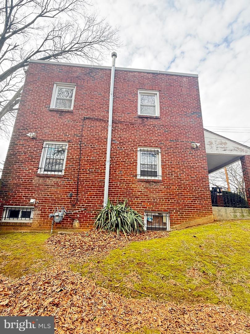 3321 18TH PL SE, WASHINGTON, District Of Columbia 20020, 2 Bedrooms Bedrooms, ,2 BathroomsBathrooms,Residential,For sale,3321 18TH PL SE,DCDC2246688 MLS # DCDC2246688