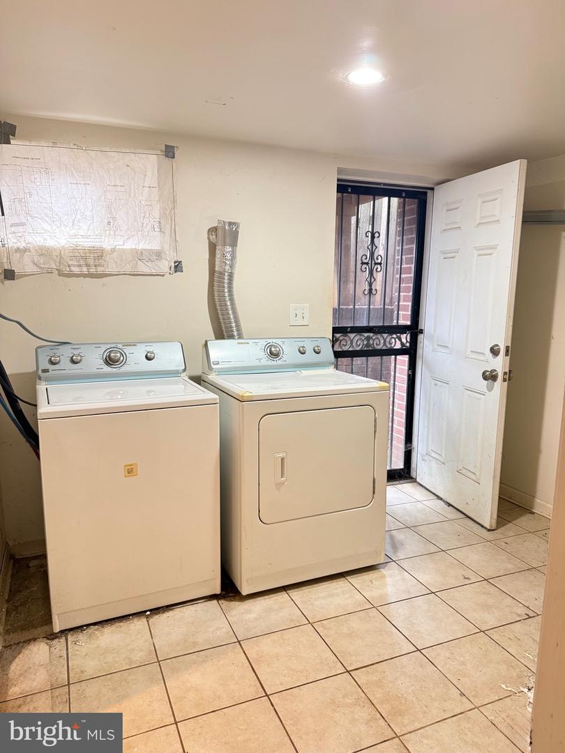 3321 18TH PL SE, WASHINGTON, District Of Columbia 20020, 2 Bedrooms Bedrooms, ,2 BathroomsBathrooms,Residential,For sale,3321 18TH PL SE,DCDC2246688 MLS # DCDC2246688