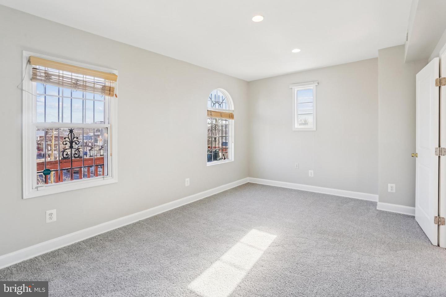 5501 8TH ST NW #4, WASHINGTON, District Of Columbia 20011, 2 Bedrooms Bedrooms, ,1 BathroomBathrooms,Residential,For sale,5501 8TH ST NW #4,DCDC2246692 MLS # DCDC2246692