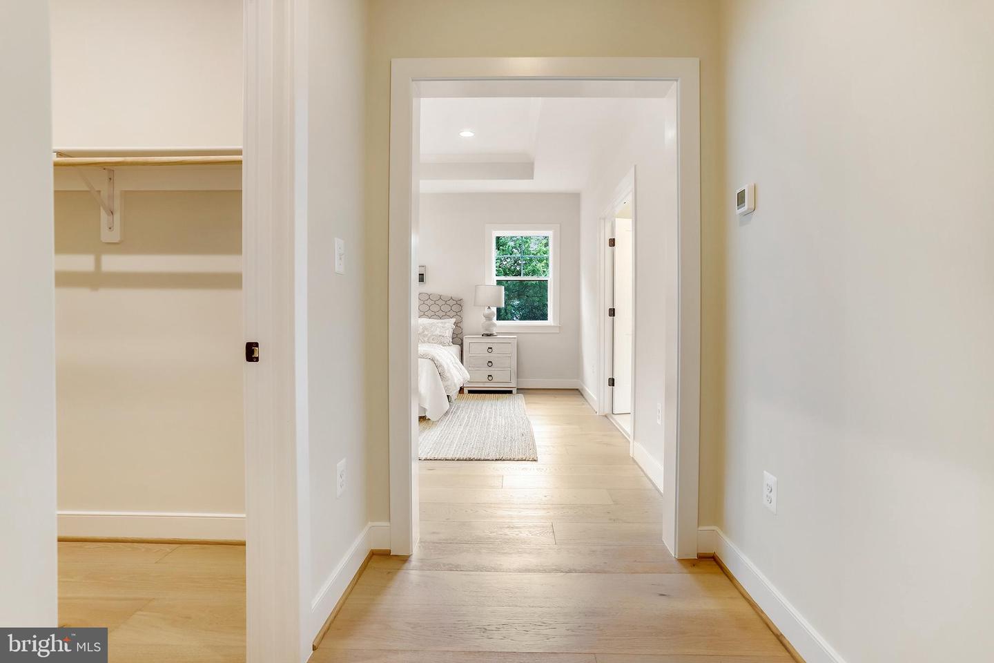 5815 2ND ST S, ARLINGTON, Virginia 22204, 5 Bedrooms Bedrooms, ,4 BathroomsBathrooms,Residential,For sale,5815 2ND ST S,VAAR2069036 MLS # VAAR2069036