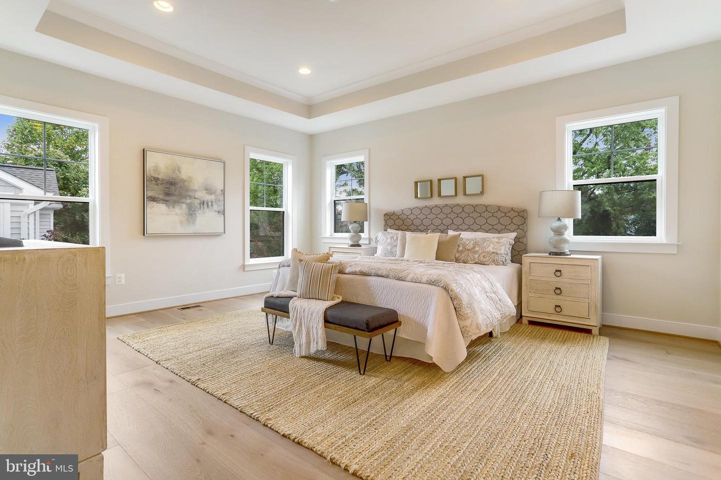 5815 2ND ST S, ARLINGTON, Virginia 22204, 5 Bedrooms Bedrooms, ,4 BathroomsBathrooms,Residential,For sale,5815 2ND ST S,VAAR2069036 MLS # VAAR2069036