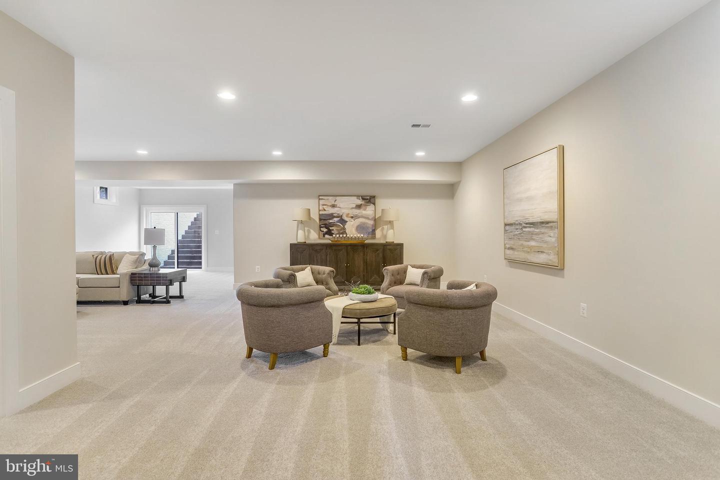 5815 2ND ST S, ARLINGTON, Virginia 22204, 5 Bedrooms Bedrooms, ,4 BathroomsBathrooms,Residential,For sale,5815 2ND ST S,VAAR2069036 MLS # VAAR2069036