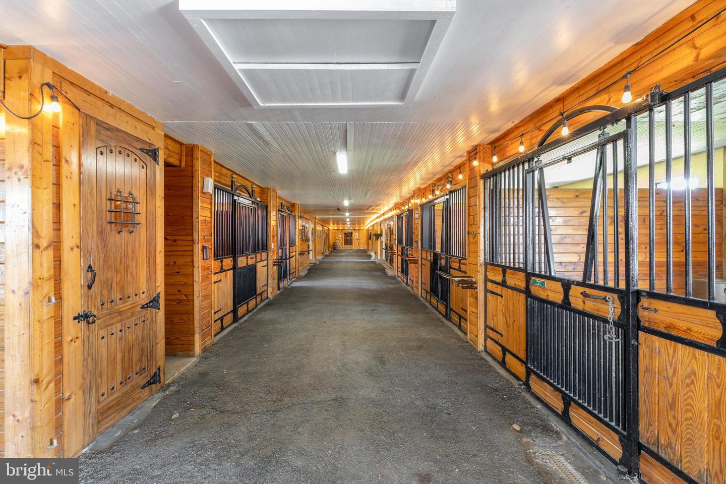 15164 BERLIN TPKE, PURCELLVILLE, Virginia 20132, 6 Bedrooms Bedrooms, 23 Rooms Rooms,4 BathroomsBathrooms,Residential,For sale,15164 BERLIN TPKE,VALO2116182 MLS # VALO2116182