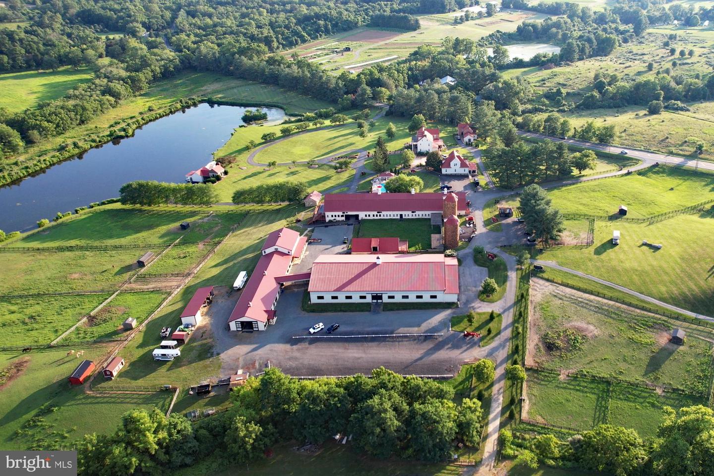 15164 BERLIN TPKE, PURCELLVILLE, Virginia 20132, 6 Bedrooms Bedrooms, 23 Rooms Rooms,4 BathroomsBathrooms,Residential,For sale,15164 BERLIN TPKE,VALO2116182 MLS # VALO2116182