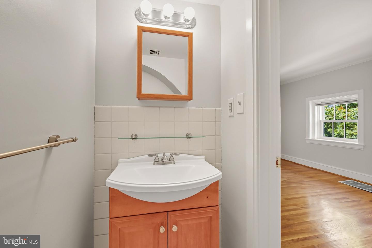 1317 4TH ST SW, WASHINGTON, District Of Columbia 20024, 4 Bedrooms Bedrooms, ,4 BathroomsBathrooms,Residential,For sale,1317 4TH ST SW,DCDC2246726 MLS # DCDC2246726