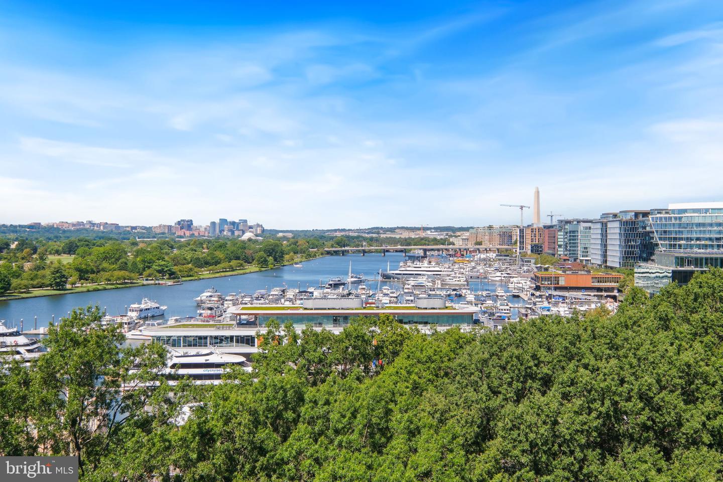 1317 4TH ST SW, WASHINGTON, District Of Columbia 20024, 4 Bedrooms Bedrooms, ,4 BathroomsBathrooms,Residential,For sale,1317 4TH ST SW,DCDC2246726 MLS # DCDC2246726