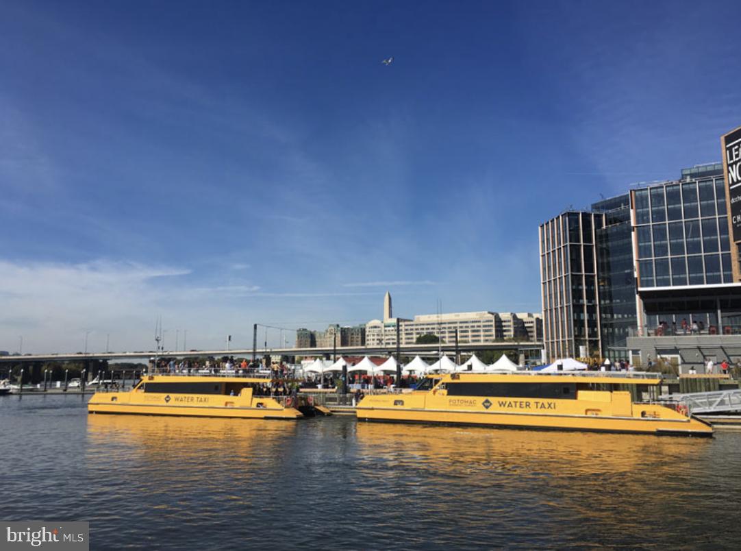 1317 4TH ST SW, WASHINGTON, District Of Columbia 20024, 4 Bedrooms Bedrooms, ,4 BathroomsBathrooms,Residential,For sale,1317 4TH ST SW,DCDC2246726 MLS # DCDC2246726