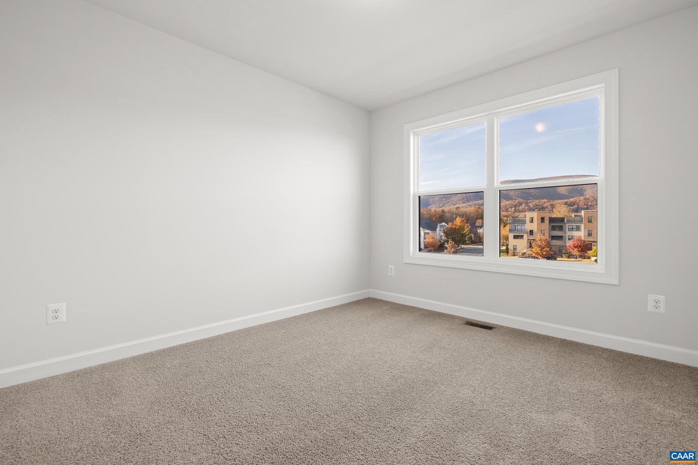 19C WARDELL CREST, CHARLOTTESVILLE, Virginia 22902, 2 Bedrooms Bedrooms, ,2 BathroomsBathrooms,Residential,For sale,19C WARDELL CREST,673392 MLS # 673392