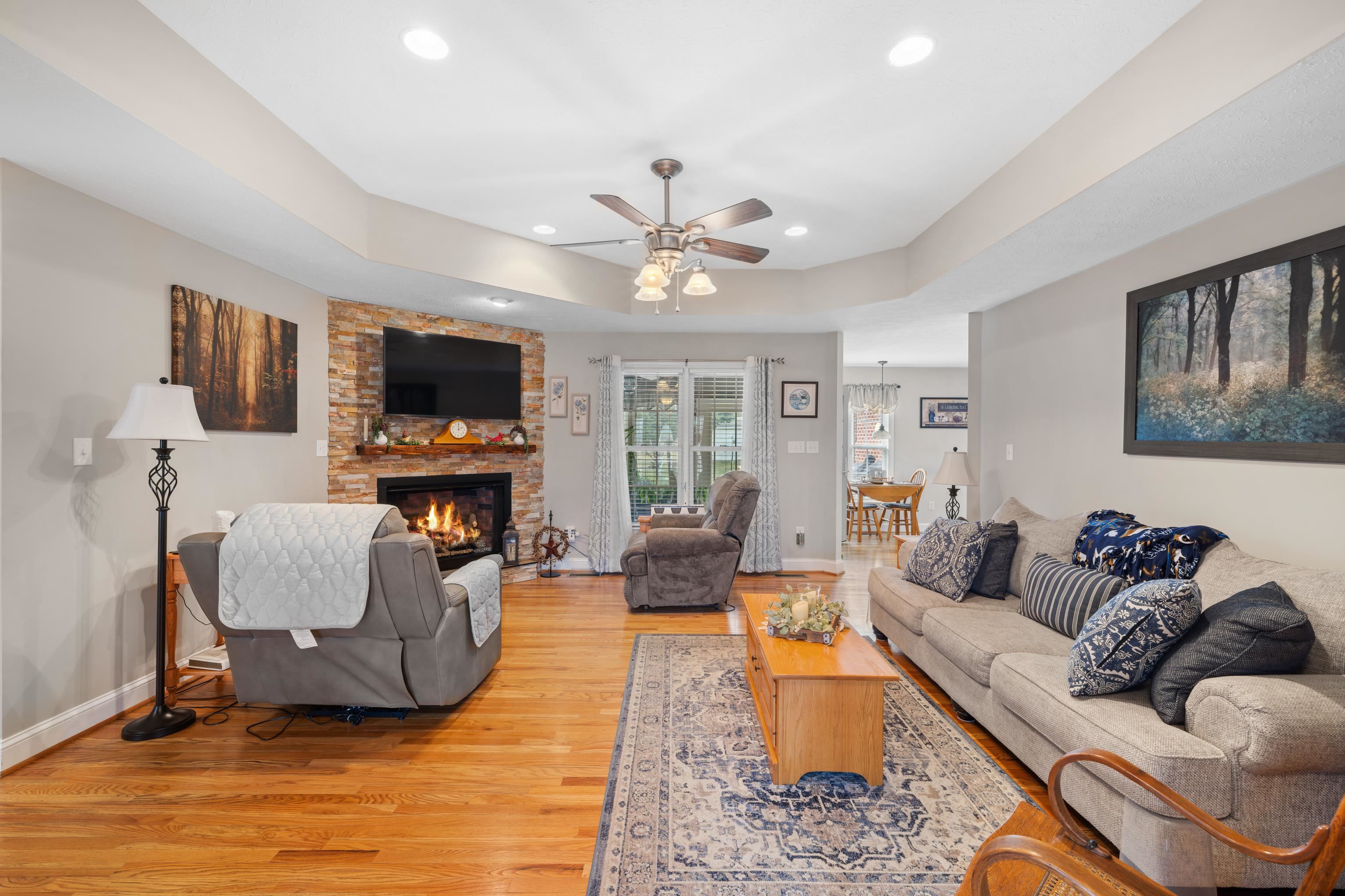 42 LYNN CIR, STUARTS DRAFT, Virginia 24477, 3 Bedrooms Bedrooms, ,2 BathroomsBathrooms,Residential,42 LYNN CIR,673423 MLS # 673423