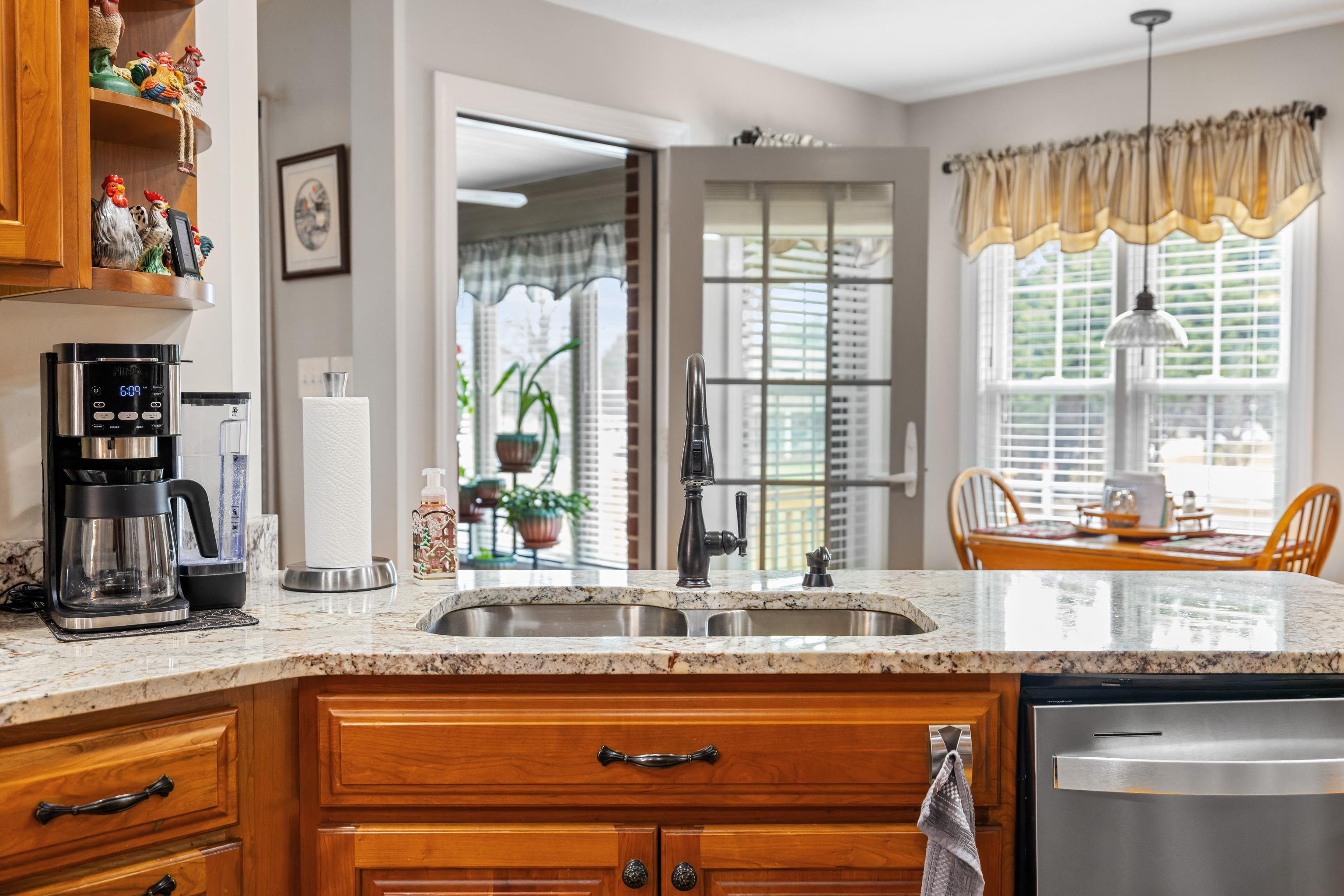 42 LYNN CIR, STUARTS DRAFT, Virginia 24477, 3 Bedrooms Bedrooms, ,2 BathroomsBathrooms,Residential,42 LYNN CIR,673423 MLS # 673423