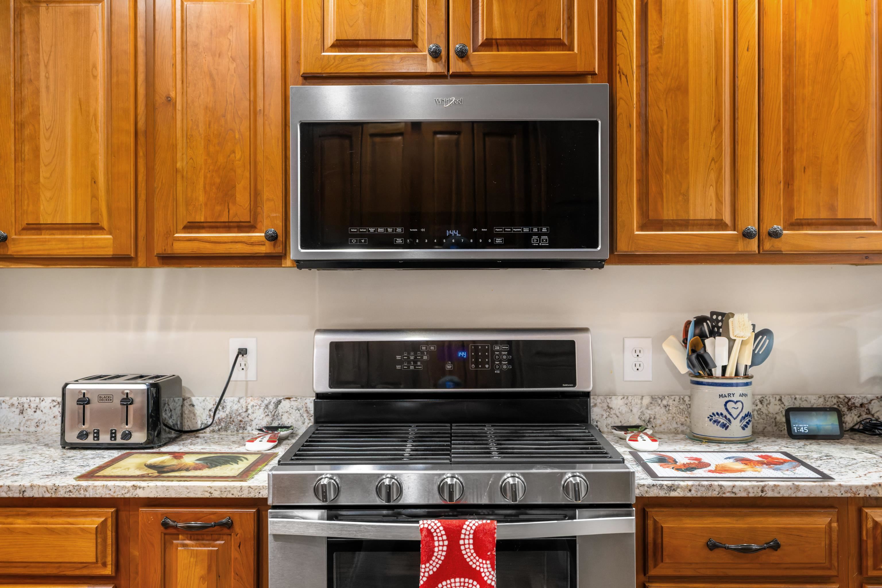 42 LYNN CIR, STUARTS DRAFT, Virginia 24477, 3 Bedrooms Bedrooms, ,2 BathroomsBathrooms,Residential,42 LYNN CIR,673423 MLS # 673423