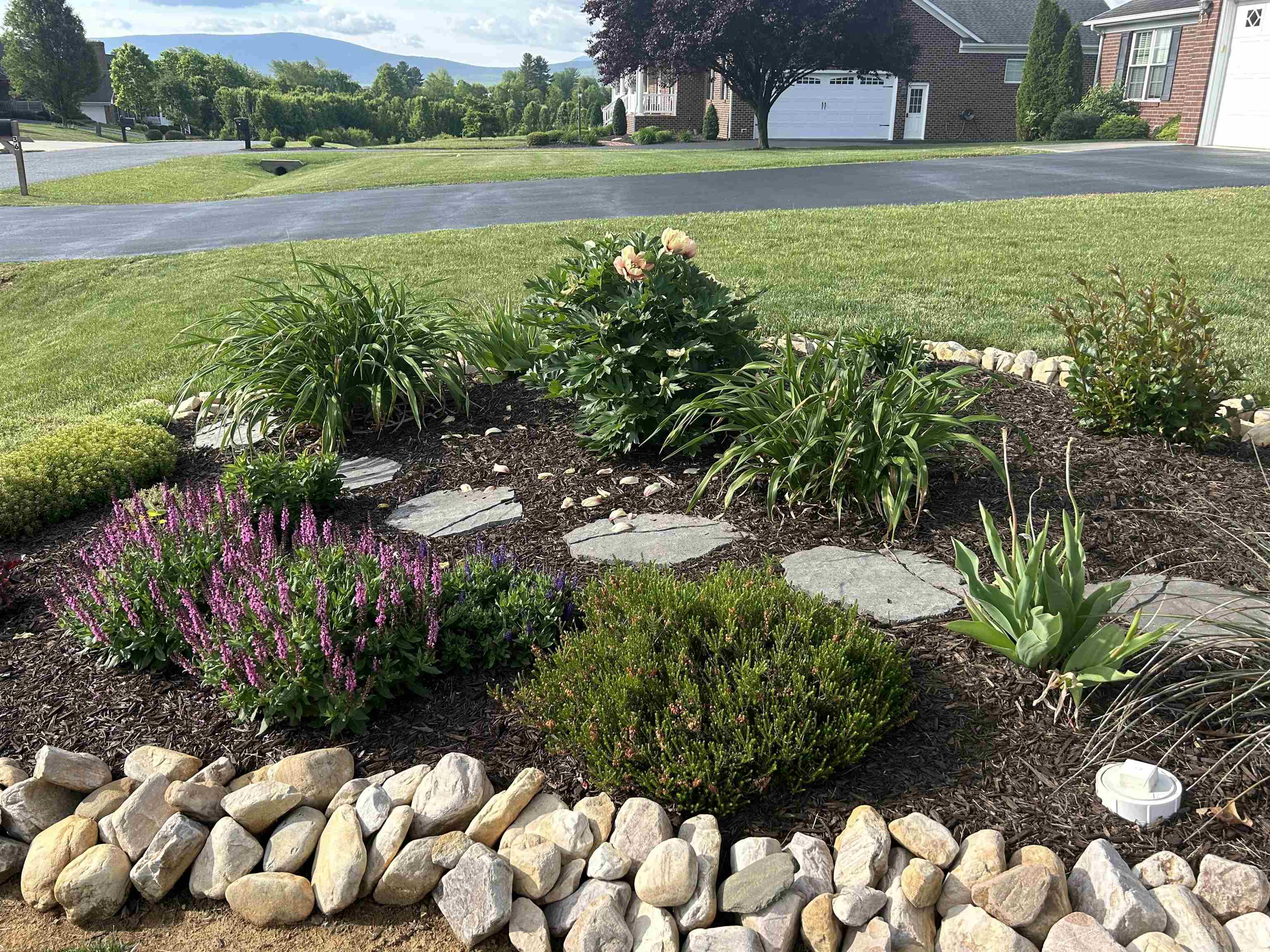 42 LYNN CIR, STUARTS DRAFT, Virginia 24477, 3 Bedrooms Bedrooms, ,2 BathroomsBathrooms,Residential,42 LYNN CIR,673423 MLS # 673423