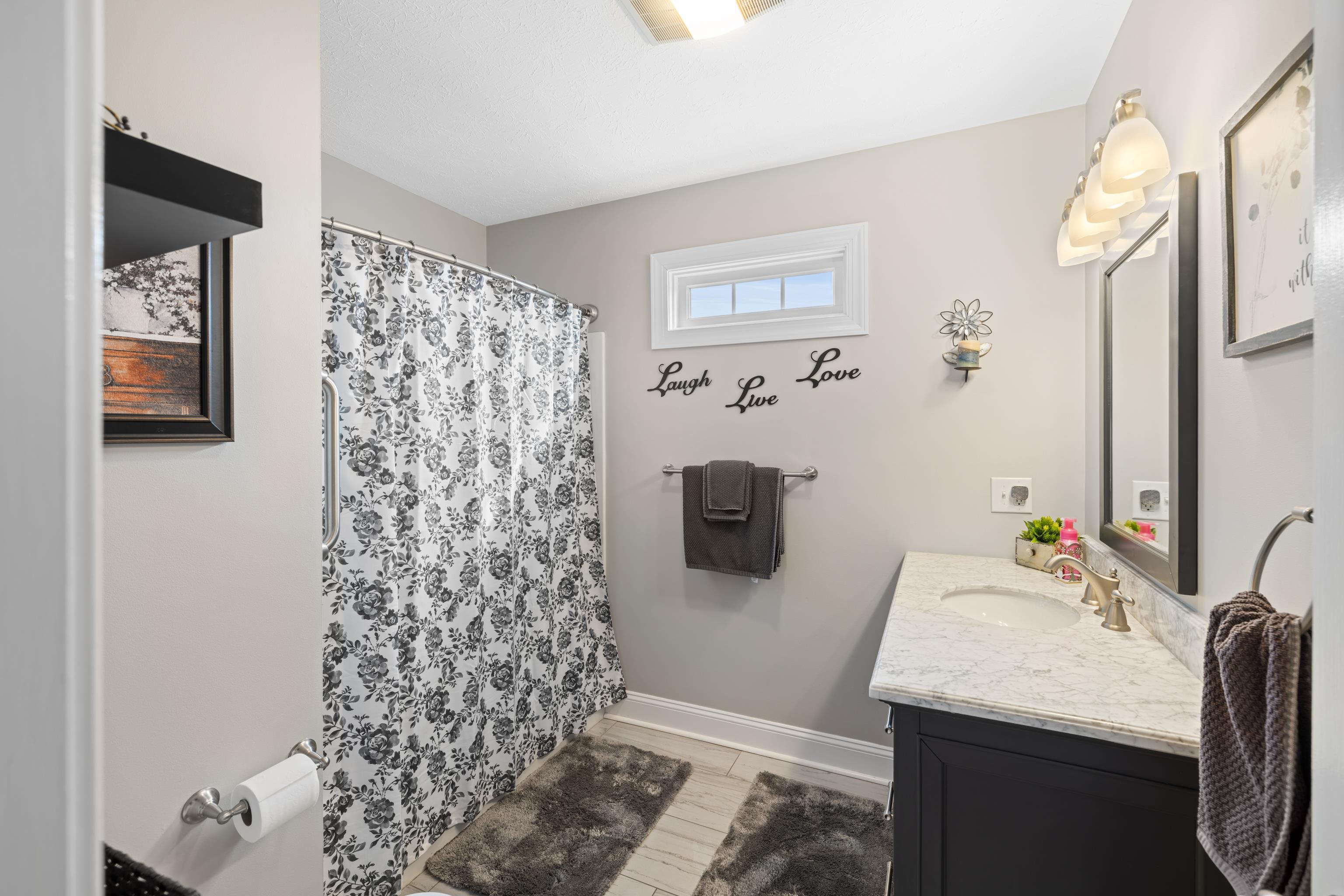 42 LYNN CIR, STUARTS DRAFT, Virginia 24477, 3 Bedrooms Bedrooms, ,2 BathroomsBathrooms,Residential,42 LYNN CIR,673423 MLS # 673423