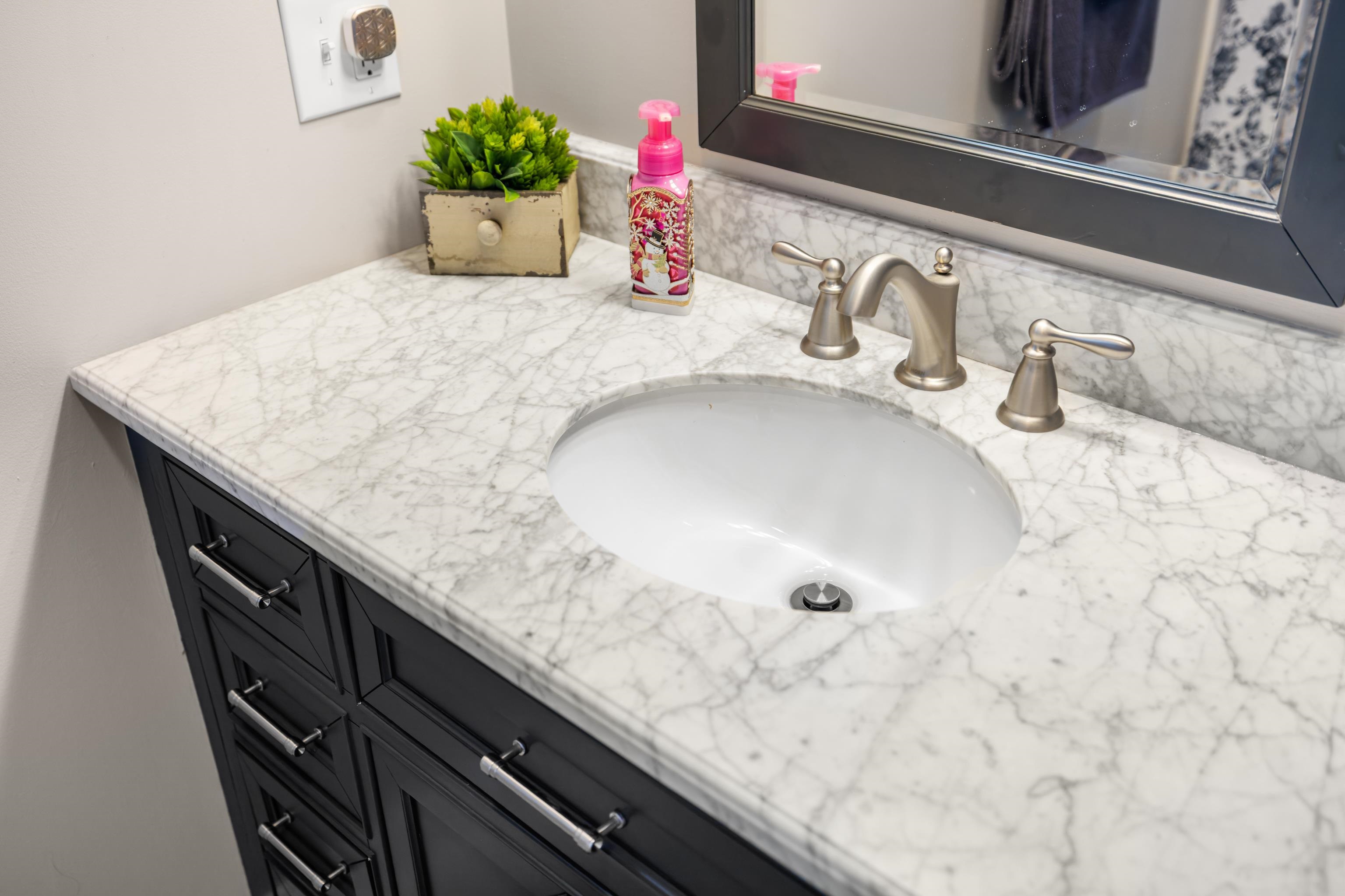 42 LYNN CIR, STUARTS DRAFT, Virginia 24477, 3 Bedrooms Bedrooms, ,2 BathroomsBathrooms,Residential,42 LYNN CIR,673423 MLS # 673423