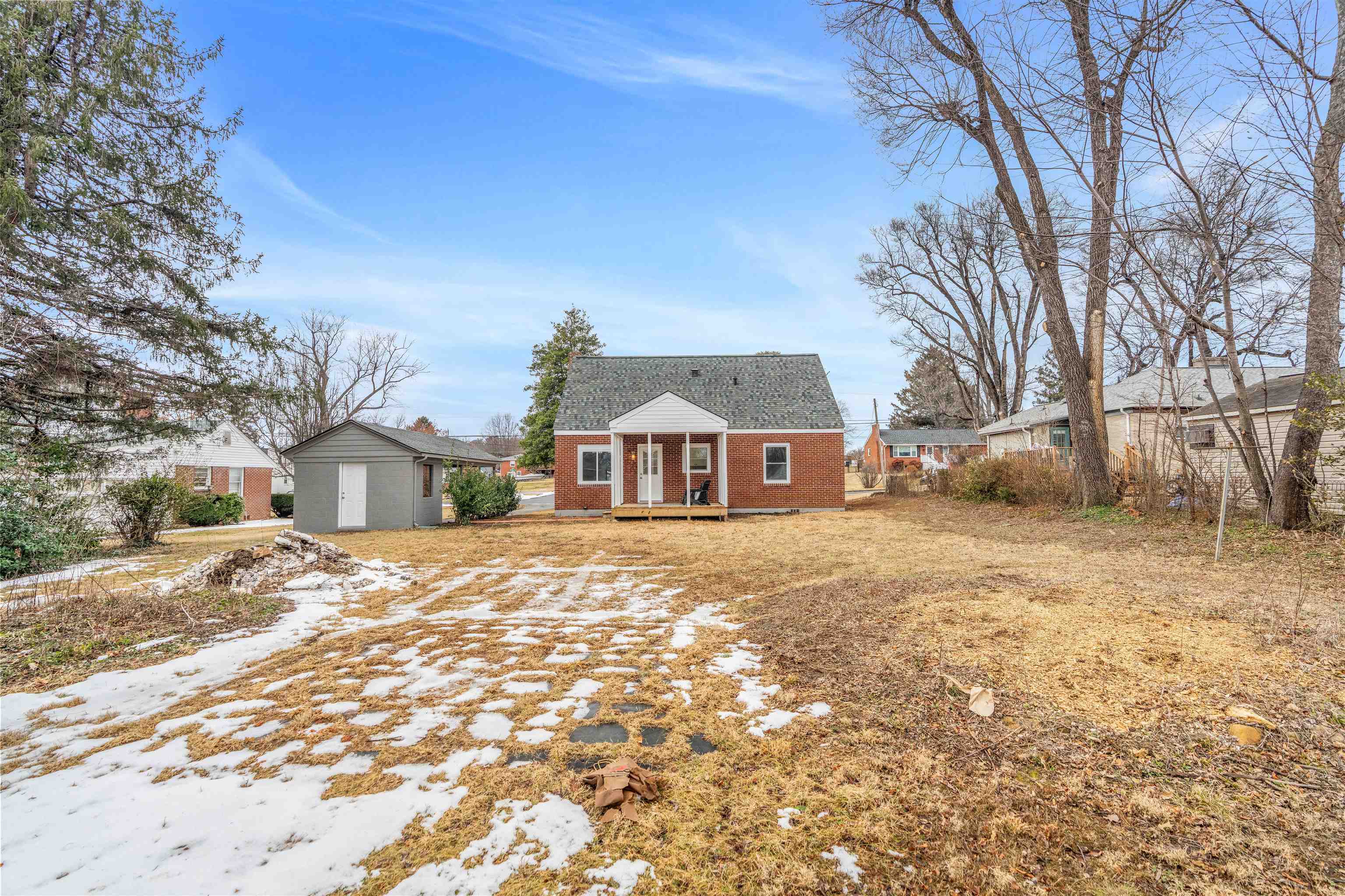 300 ALPHIN AVE, WAYNESBORO, Virginia 22980, 3 Bedrooms Bedrooms, ,1 BathroomBathrooms,Residential,300 ALPHIN AVE,673424 MLS # 673424