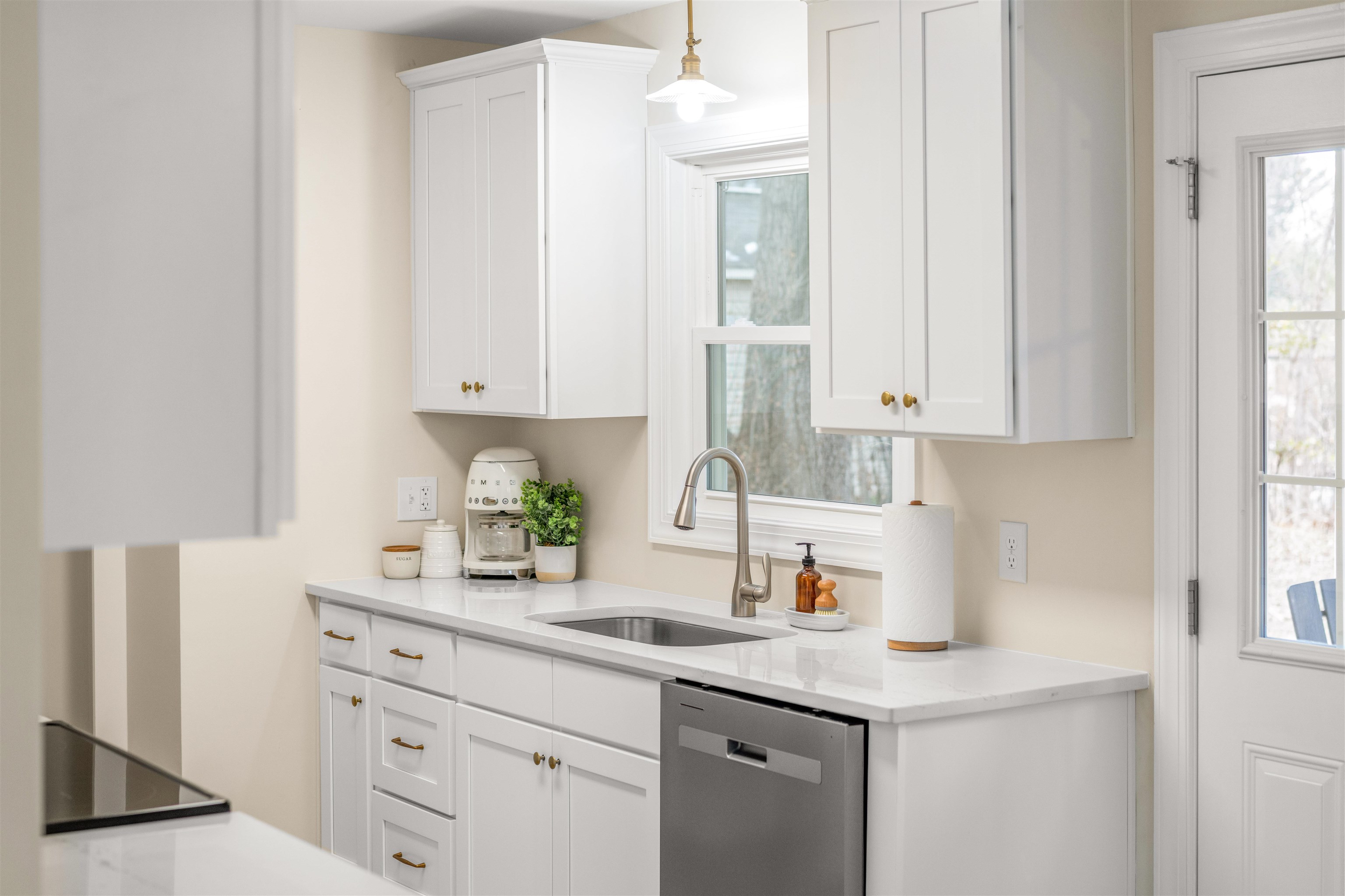 300 ALPHIN AVE, WAYNESBORO, Virginia 22980, 3 Bedrooms Bedrooms, ,1 BathroomBathrooms,Residential,300 ALPHIN AVE,673424 MLS # 673424