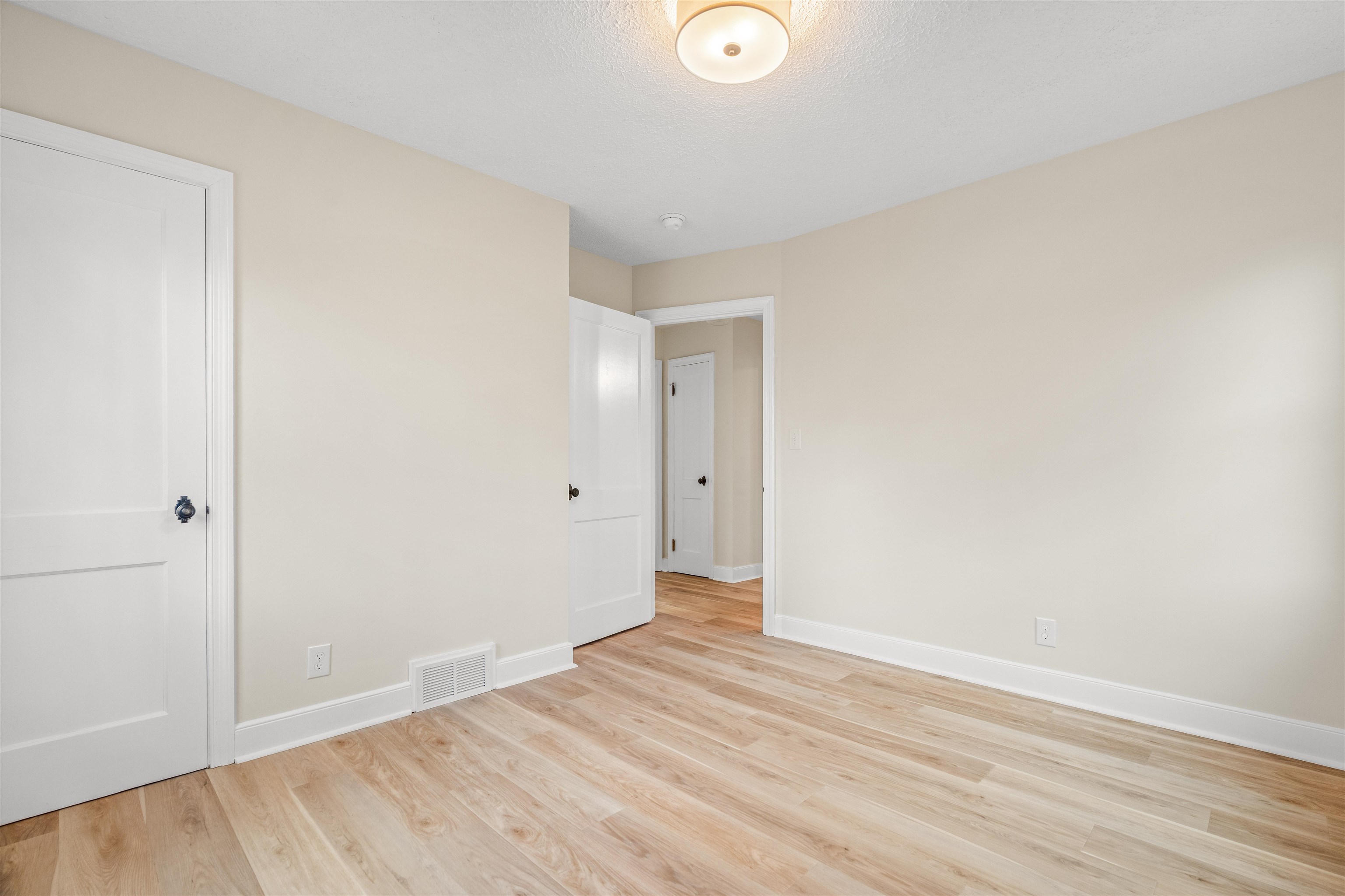 300 ALPHIN AVE, WAYNESBORO, Virginia 22980, 3 Bedrooms Bedrooms, ,1 BathroomBathrooms,Residential,300 ALPHIN AVE,673424 MLS # 673424