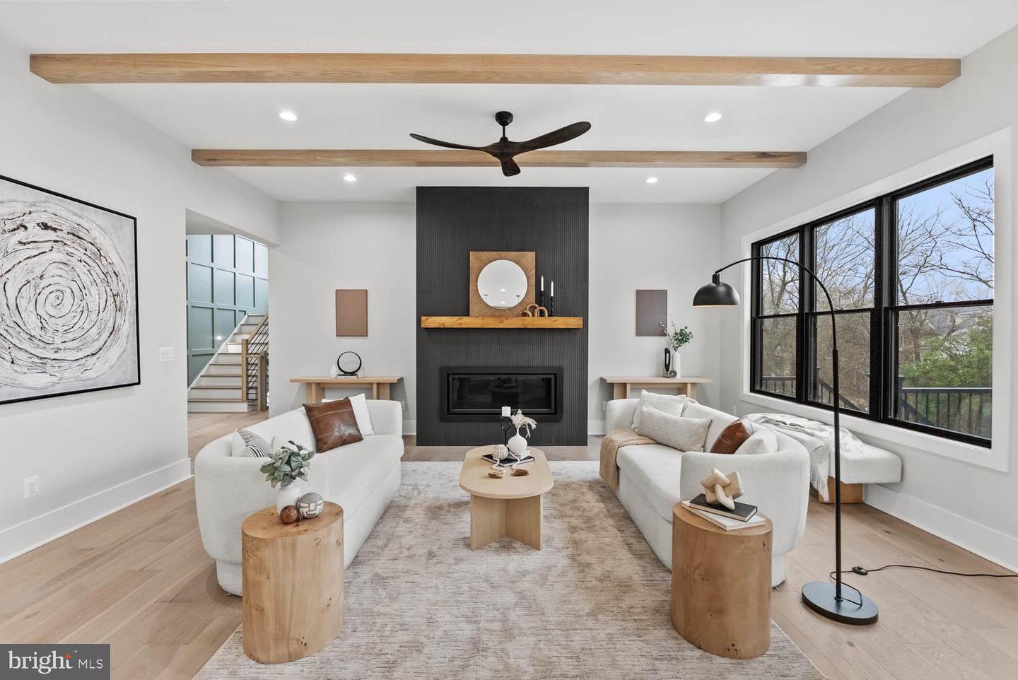 402 MARSHALL RD SW, VIENNA, Virginia 22180, 6 Bedrooms Bedrooms, ,6 BathroomsBathrooms,Residential,For sale,402 MARSHALL RD SW,VAFX2264092 MLS # VAFX2264092