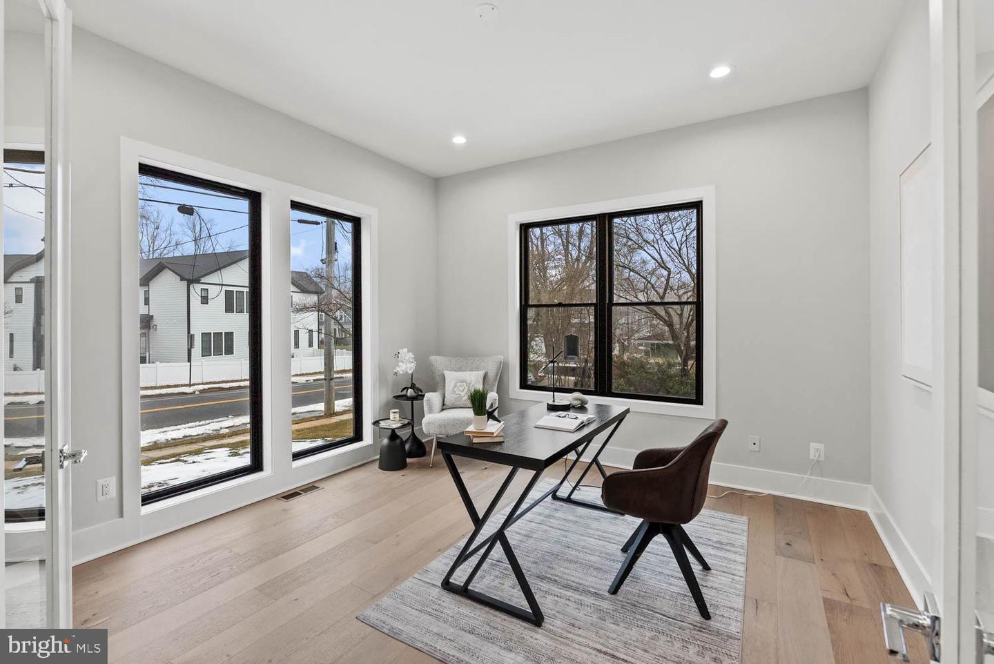 402 MARSHALL RD SW, VIENNA, Virginia 22180, 6 Bedrooms Bedrooms, ,6 BathroomsBathrooms,Residential,For sale,402 MARSHALL RD SW,VAFX2264092 MLS # VAFX2264092