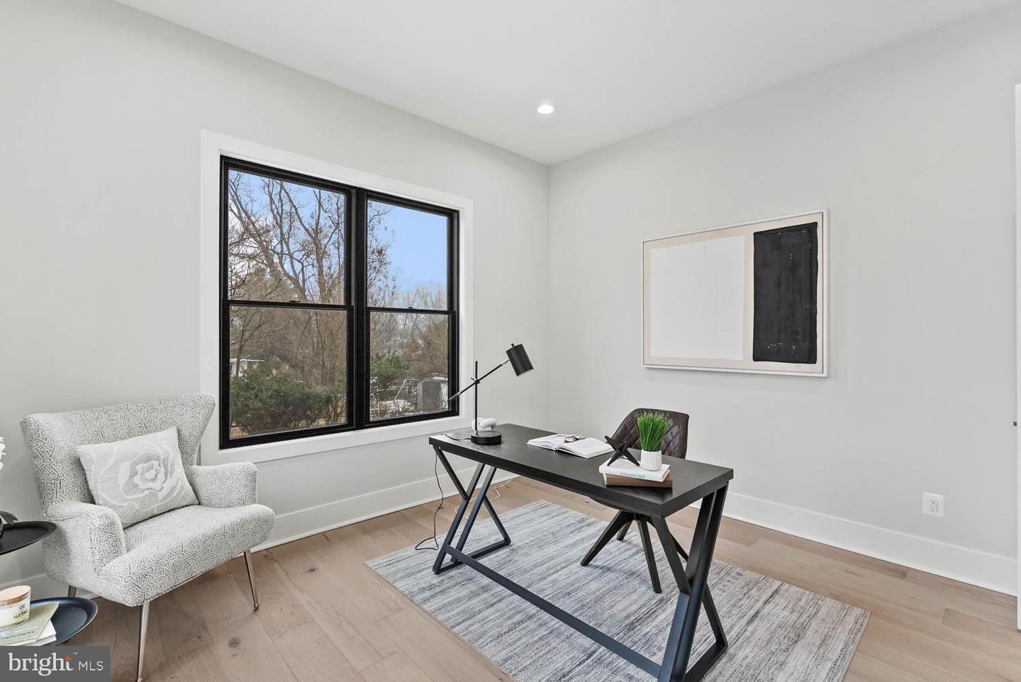 402 MARSHALL RD SW, VIENNA, Virginia 22180, 6 Bedrooms Bedrooms, ,6 BathroomsBathrooms,Residential,For sale,402 MARSHALL RD SW,VAFX2264092 MLS # VAFX2264092