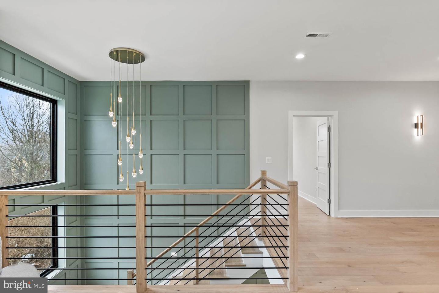 402 MARSHALL RD SW, VIENNA, Virginia 22180, 6 Bedrooms Bedrooms, ,6 BathroomsBathrooms,Residential,For sale,402 MARSHALL RD SW,VAFX2264092 MLS # VAFX2264092