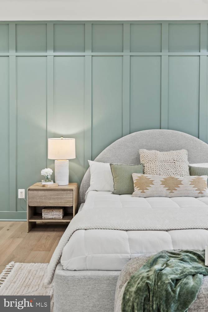 402 MARSHALL RD SW, VIENNA, Virginia 22180, 6 Bedrooms Bedrooms, ,6 BathroomsBathrooms,Residential,For sale,402 MARSHALL RD SW,VAFX2264092 MLS # VAFX2264092