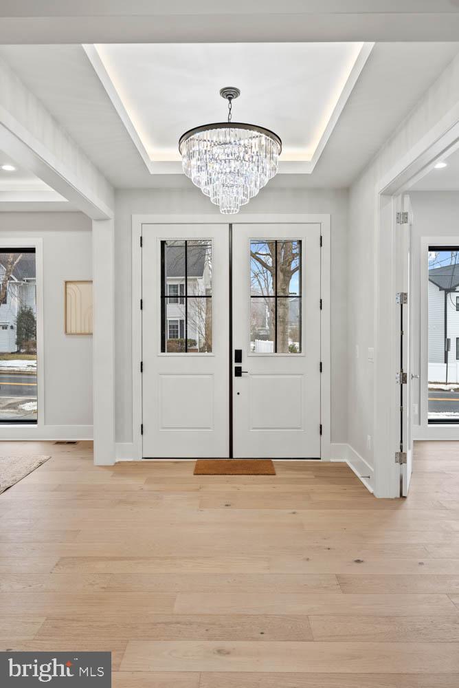 402 MARSHALL RD SW, VIENNA, Virginia 22180, 6 Bedrooms Bedrooms, ,6 BathroomsBathrooms,Residential,For sale,402 MARSHALL RD SW,VAFX2264092 MLS # VAFX2264092