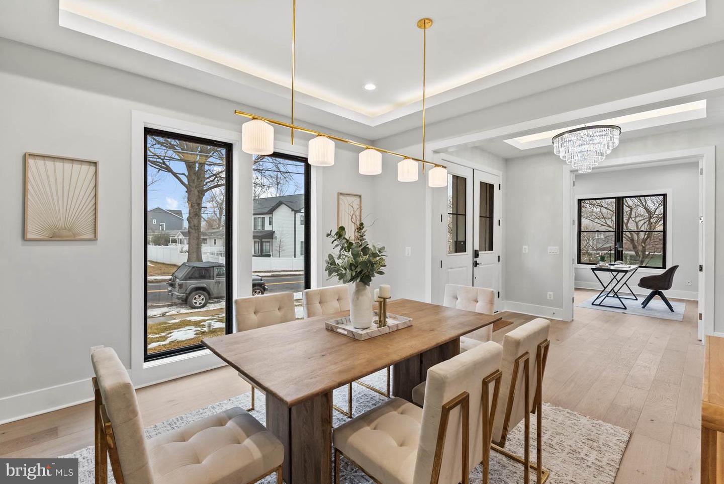 402 MARSHALL RD SW, VIENNA, Virginia 22180, 6 Bedrooms Bedrooms, ,6 BathroomsBathrooms,Residential,For sale,402 MARSHALL RD SW,VAFX2264092 MLS # VAFX2264092