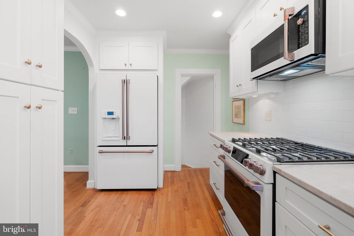 4415 GREENWICH PKWY NW, WASHINGTON, District Of Columbia 20007, 4 Bedrooms Bedrooms, ,2 BathroomsBathrooms,Residential,For sale,4415 GREENWICH PKWY NW,DCDC2224390 MLS # DCDC2224390