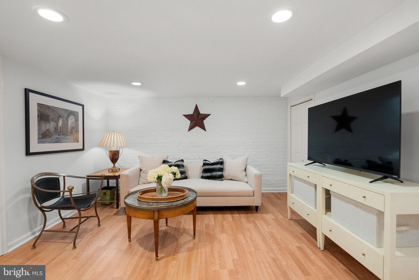 4415 GREENWICH PKWY NW, WASHINGTON, District Of Columbia 20007, 4 Bedrooms Bedrooms, ,2 BathroomsBathrooms,Residential,For sale,4415 GREENWICH PKWY NW,DCDC2224390 MLS # DCDC2224390