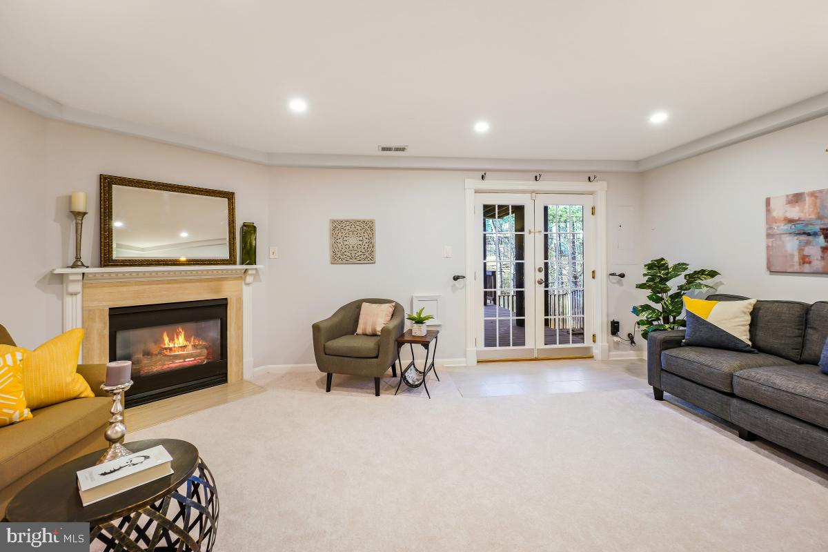 46806 LAWNES CREEK TER, STERLING, Virginia 20165, 3 Bedrooms Bedrooms, 8 Rooms Rooms,3 BathroomsBathrooms,Residential,For sale,46806 LAWNES CREEK TER,VALO2109036 MLS # VALO2109036