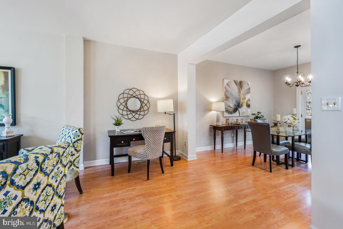 46806 LAWNES CREEK TER, STERLING, Virginia 20165, 3 Bedrooms Bedrooms, 8 Rooms Rooms,3 BathroomsBathrooms,Residential,For sale,46806 LAWNES CREEK TER,VALO2109036 MLS # VALO2109036