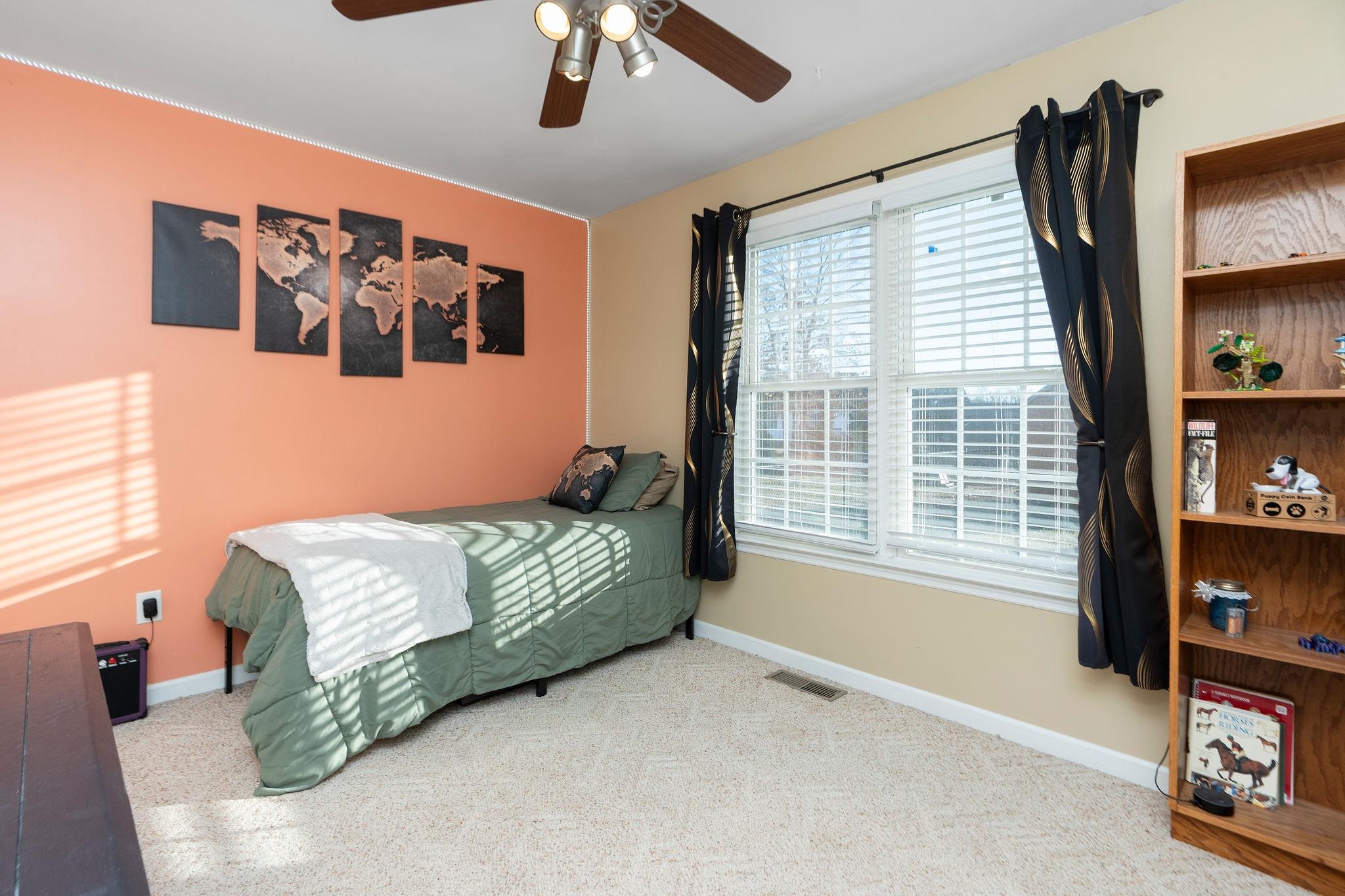 149 NORTHWOOD DR, WAYNESBORO, Virginia 22980, 3 Bedrooms Bedrooms, ,2 BathroomsBathrooms,Residential,149 NORTHWOOD DR,673429 MLS # 673429 149 NORTHWOOD DR, WAYNESBORO, Virginia 22980, 3 Bedrooms Bedrooms, ,2 BathroomsBathrooms,Residential,149 NORTHWOOD DR,673429 MLS # 673429