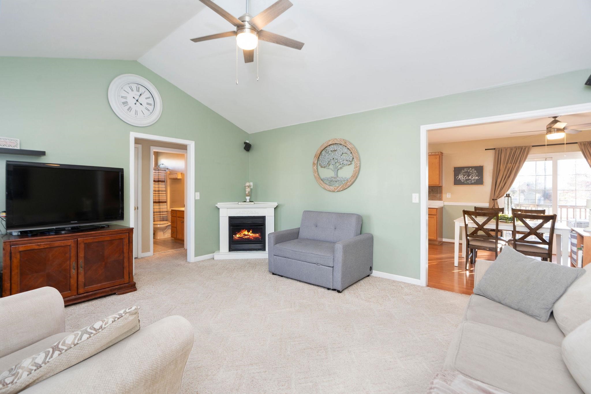 149 NORTHWOOD DR, WAYNESBORO, Virginia 22980, 3 Bedrooms Bedrooms, ,2 BathroomsBathrooms,Residential,149 NORTHWOOD DR,673429 MLS # 673429 149 NORTHWOOD DR, WAYNESBORO, Virginia 22980, 3 Bedrooms Bedrooms, ,2 BathroomsBathrooms,Residential,149 NORTHWOOD DR,673429 MLS # 673429