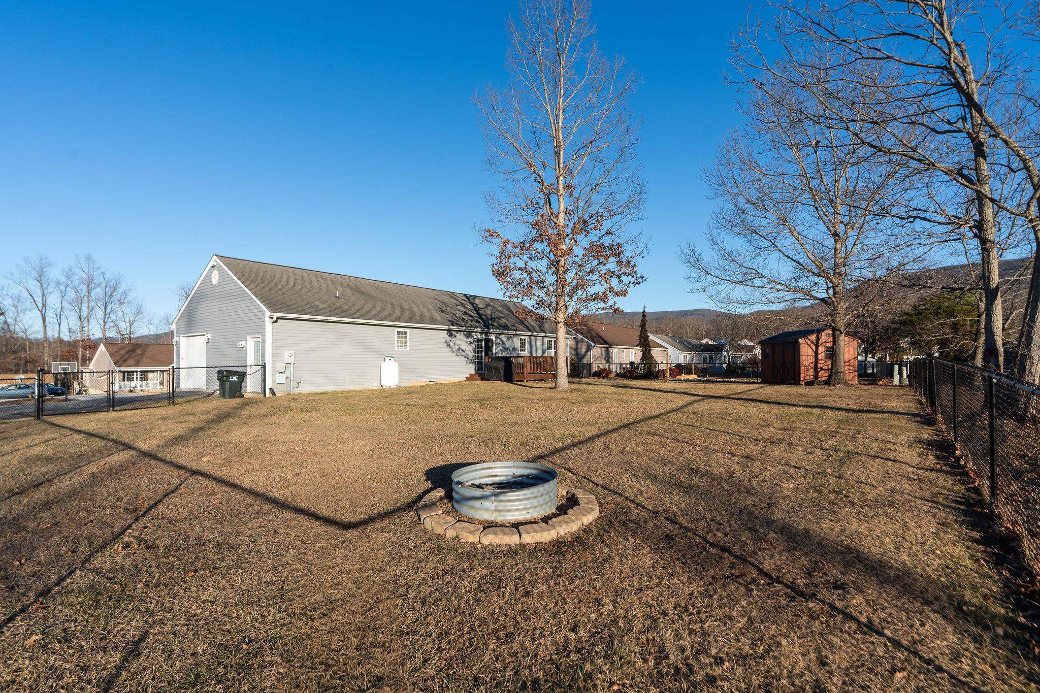 149 NORTHWOOD DR, WAYNESBORO, Virginia 22980, 3 Bedrooms Bedrooms, ,2 BathroomsBathrooms,Residential,149 NORTHWOOD DR,673429 MLS # 673429 149 NORTHWOOD DR, WAYNESBORO, Virginia 22980, 3 Bedrooms Bedrooms, ,2 BathroomsBathrooms,Residential,149 NORTHWOOD DR,673429 MLS # 673429