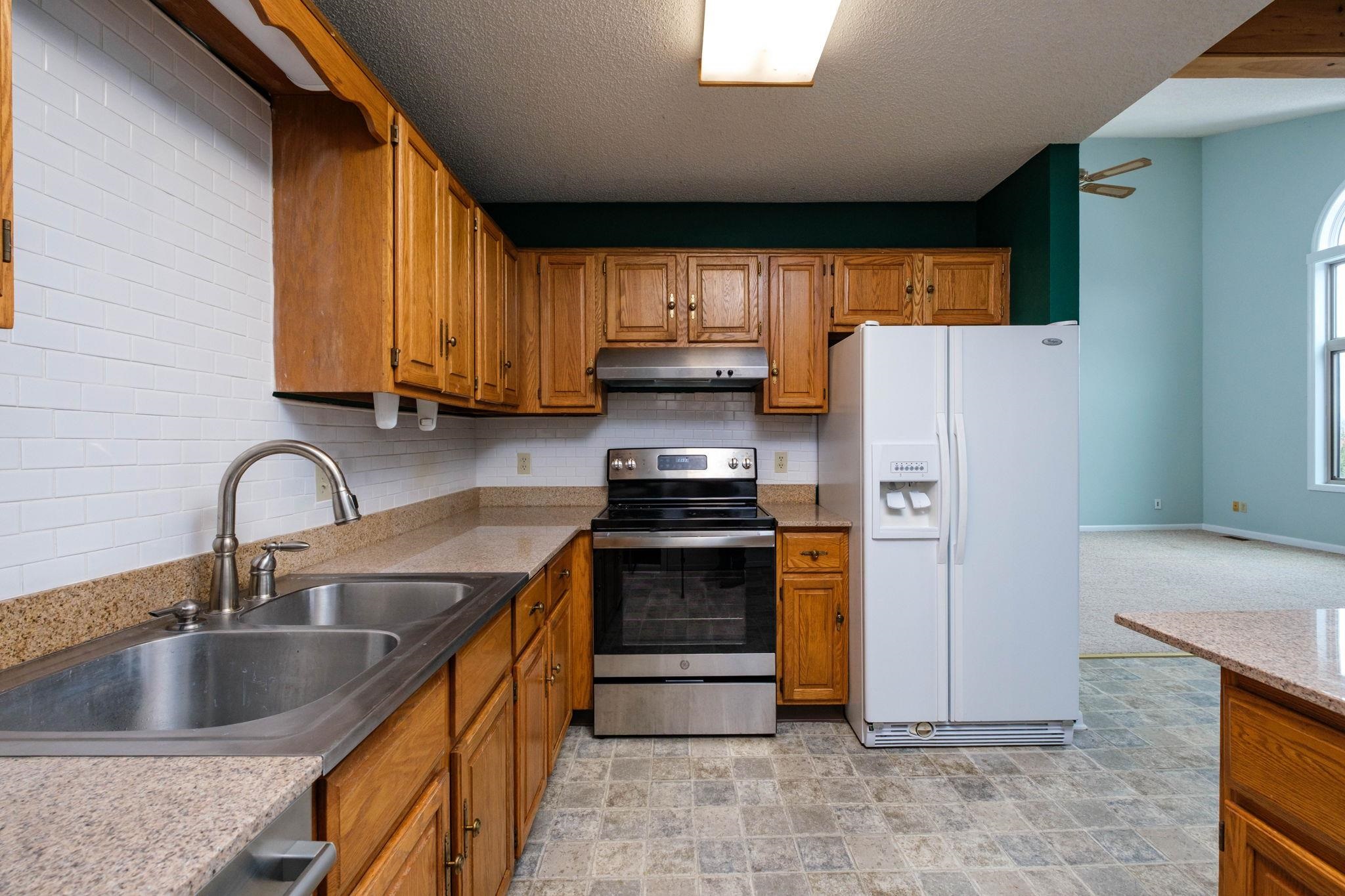 2062 ROSEDALE CT, ROCKINGHAM, Virginia 22801, 3 Bedrooms Bedrooms, ,2 BathroomsBathrooms,Residential,2062 ROSEDALE CT,673407 MLS # 673407 2062 ROSEDALE CT, ROCKINGHAM, Virginia 22801, 3 Bedrooms Bedrooms, ,2 BathroomsBathrooms,Residential,2062 ROSEDALE CT,673407 MLS # 673407