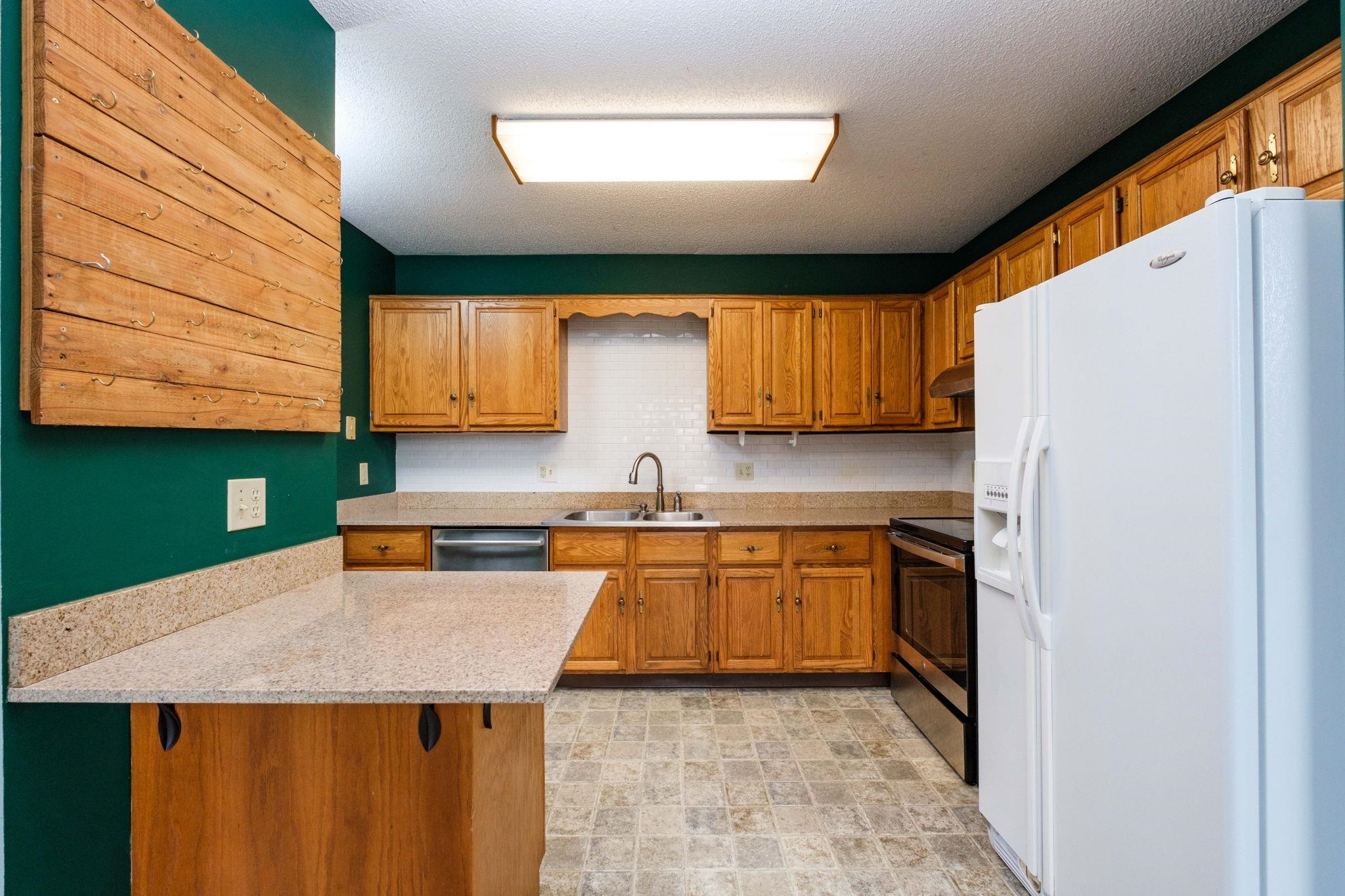 2062 ROSEDALE CT, ROCKINGHAM, Virginia 22801, 3 Bedrooms Bedrooms, ,2 BathroomsBathrooms,Residential,2062 ROSEDALE CT,673407 MLS # 673407 2062 ROSEDALE CT, ROCKINGHAM, Virginia 22801, 3 Bedrooms Bedrooms, ,2 BathroomsBathrooms,Residential,2062 ROSEDALE CT,673407 MLS # 673407