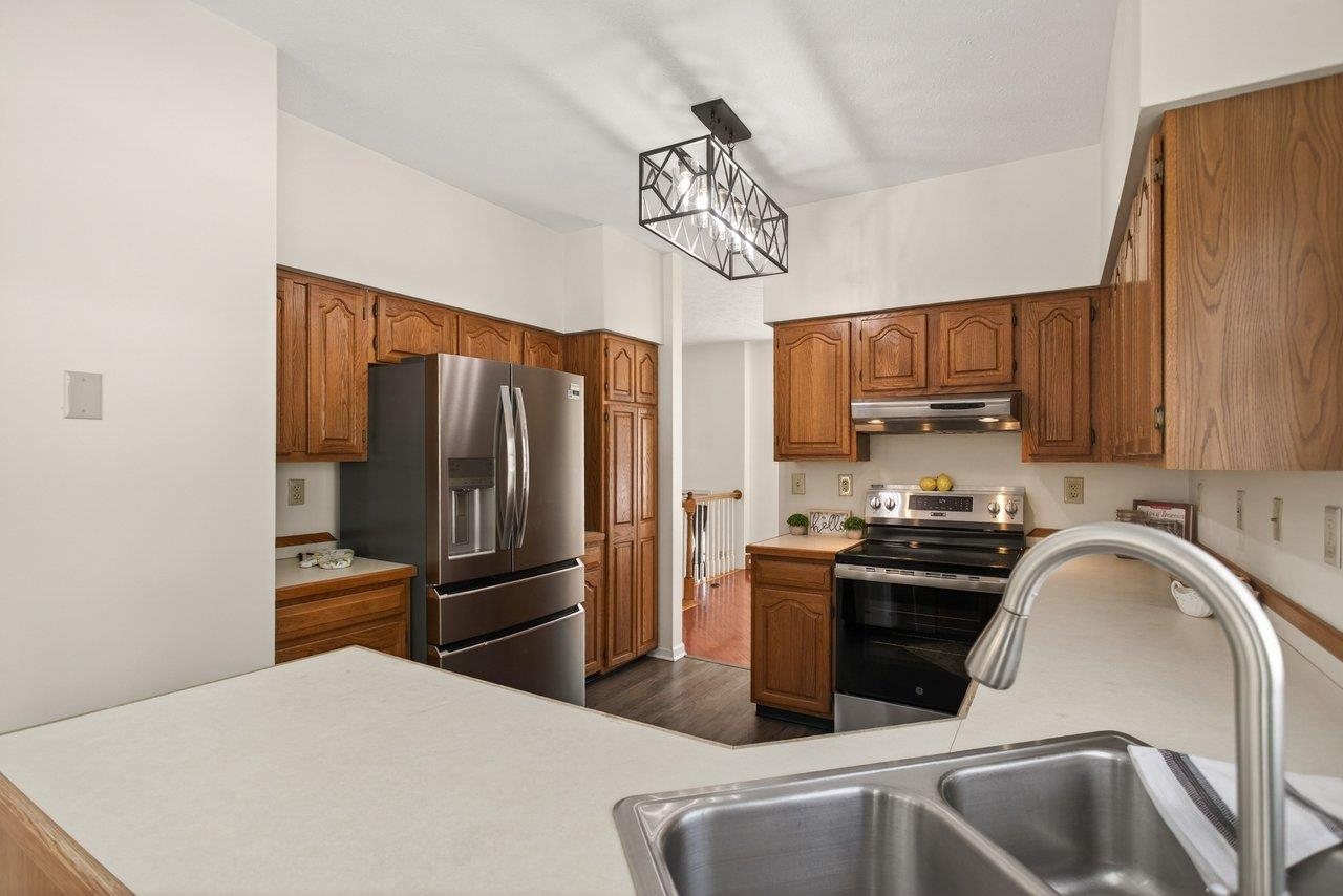 104 S PERSIMMON ST, ELKTON, Virginia 22827, 4 Bedrooms Bedrooms, ,3 BathroomsBathrooms,Residential,104 S PERSIMMON ST,673408 MLS # 673408