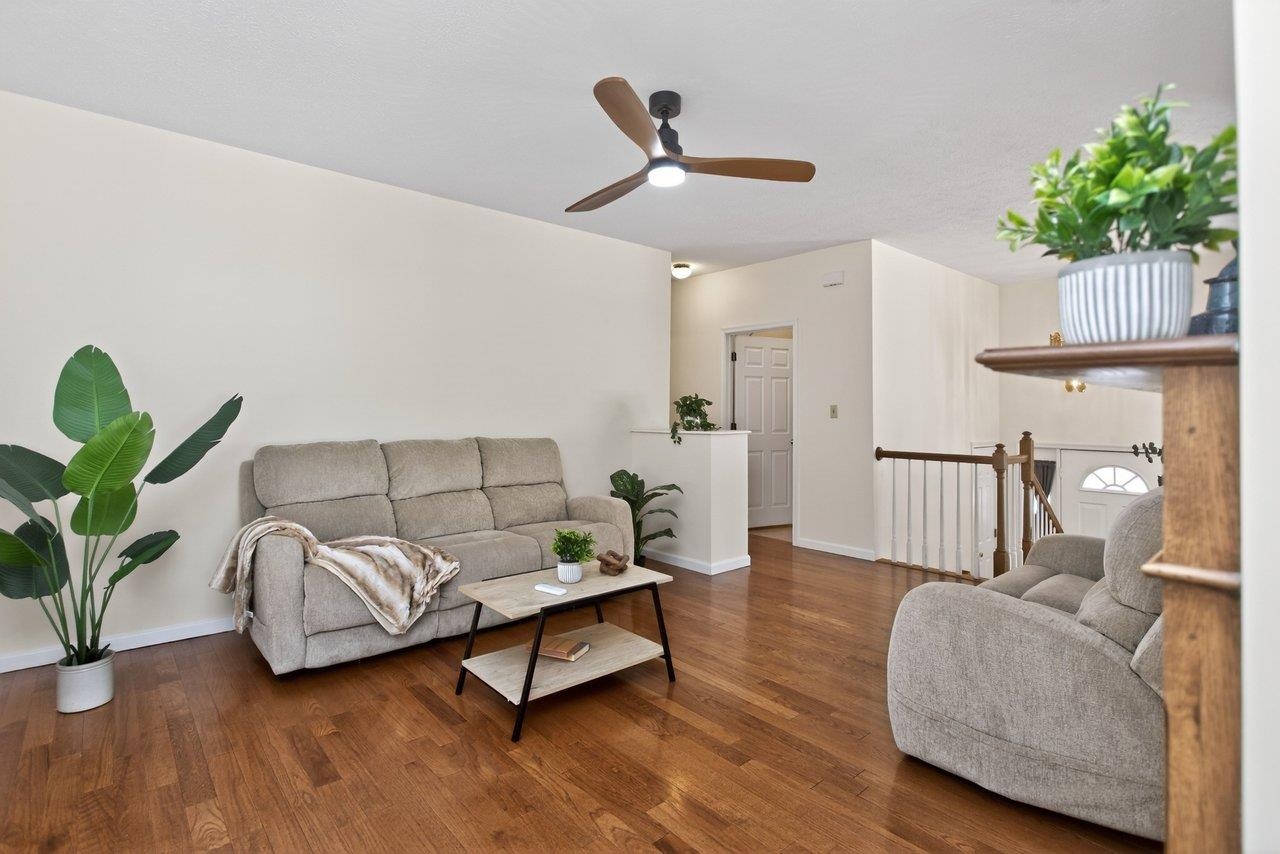 104 S PERSIMMON ST, ELKTON, Virginia 22827, 4 Bedrooms Bedrooms, ,3 BathroomsBathrooms,Residential,104 S PERSIMMON ST,673408 MLS # 673408