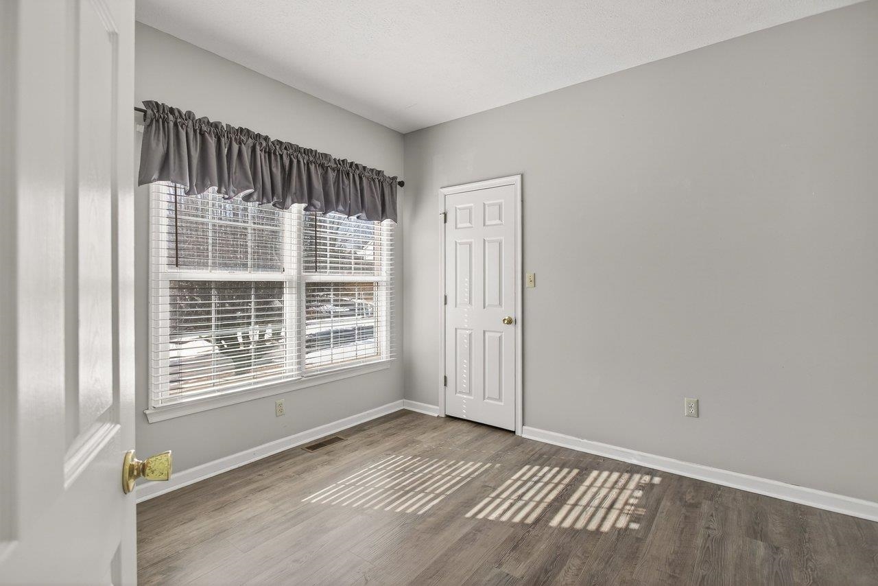 104 S PERSIMMON ST, ELKTON, Virginia 22827, 4 Bedrooms Bedrooms, ,3 BathroomsBathrooms,Residential,104 S PERSIMMON ST,673408 MLS # 673408