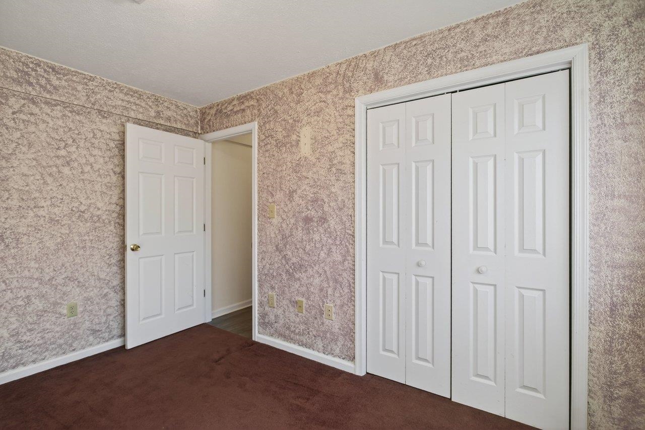 104 S PERSIMMON ST, ELKTON, Virginia 22827, 4 Bedrooms Bedrooms, ,3 BathroomsBathrooms,Residential,104 S PERSIMMON ST,673408 MLS # 673408