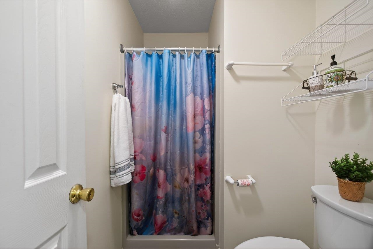 104 S PERSIMMON ST, ELKTON, Virginia 22827, 4 Bedrooms Bedrooms, ,3 BathroomsBathrooms,Residential,104 S PERSIMMON ST,673408 MLS # 673408