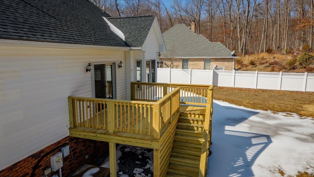 104 S PERSIMMON ST, ELKTON, Virginia 22827, 4 Bedrooms Bedrooms, ,3 BathroomsBathrooms,Residential,104 S PERSIMMON ST,673408 MLS # 673408