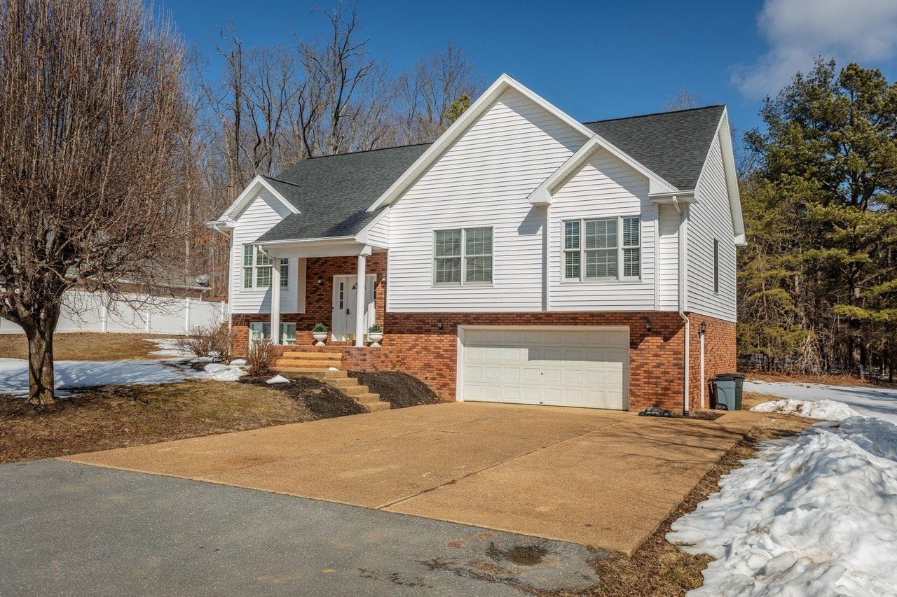 104 S PERSIMMON ST, ELKTON, Virginia 22827, 4 Bedrooms Bedrooms, ,3 BathroomsBathrooms,Residential,104 S PERSIMMON ST,673408 MLS # 673408