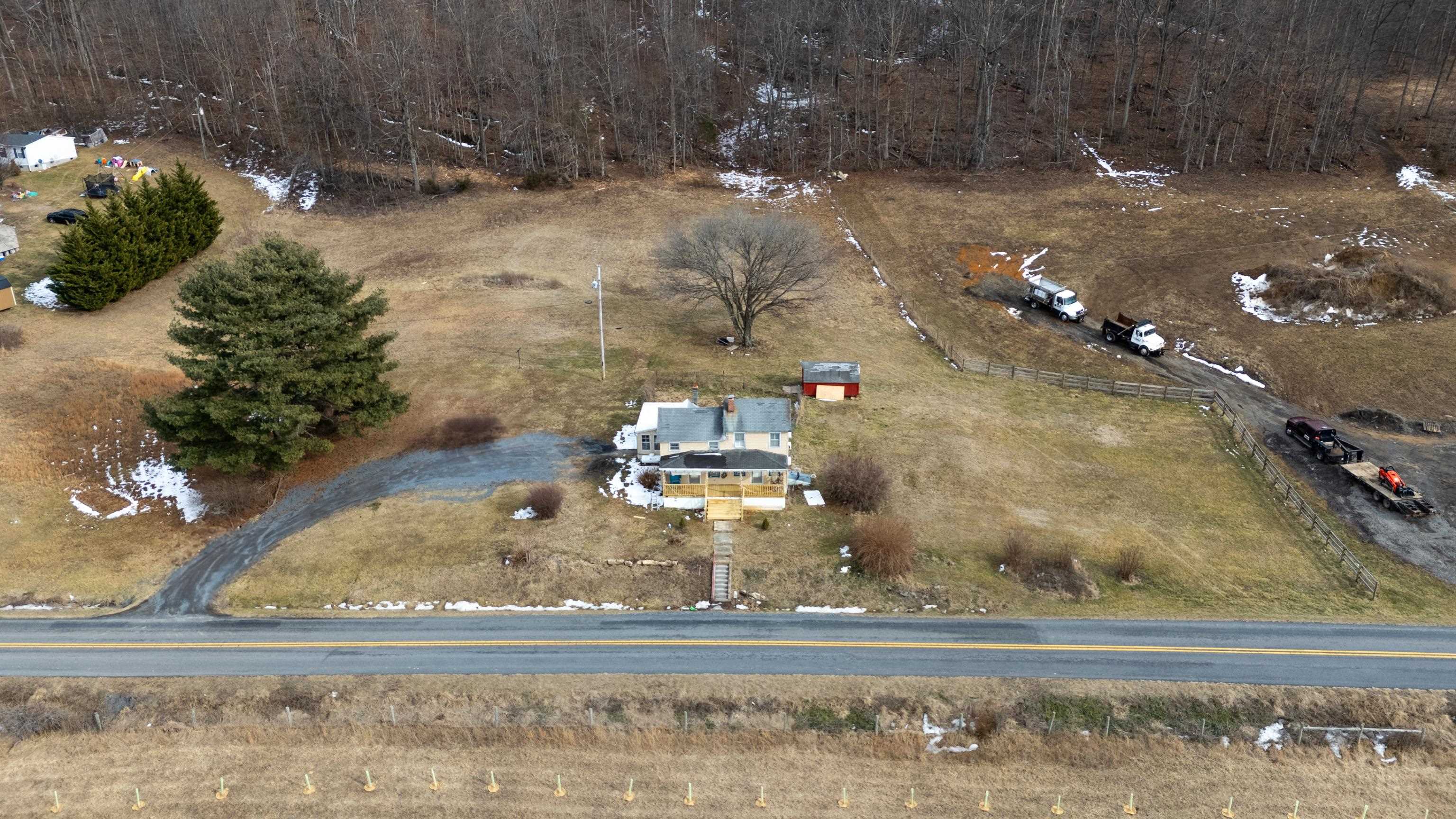 394 RIDGE RD, FAIRFIELD, Virginia 24435, 2 Bedrooms Bedrooms, ,1 BathroomBathrooms,Residential,394 RIDGE RD,673412 MLS # 673412 394 RIDGE RD, FAIRFIELD, Virginia 24435, 2 Bedrooms Bedrooms, ,1 BathroomBathrooms,Residential,394 RIDGE RD,673412 MLS # 673412